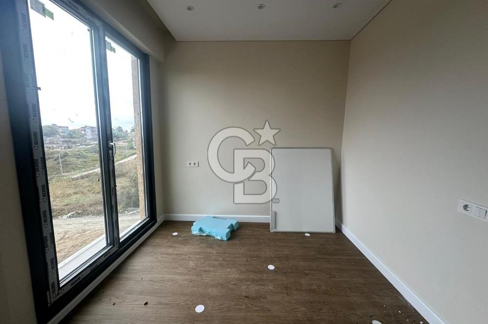 Arnavutköy Karaburunda Deniz manzaralı Villa