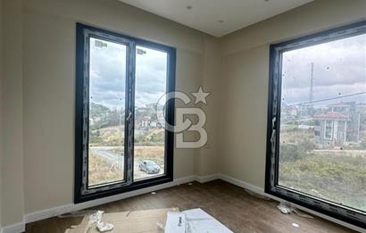 Arnavutköy Karaburunda Deniz manzaralı Villa