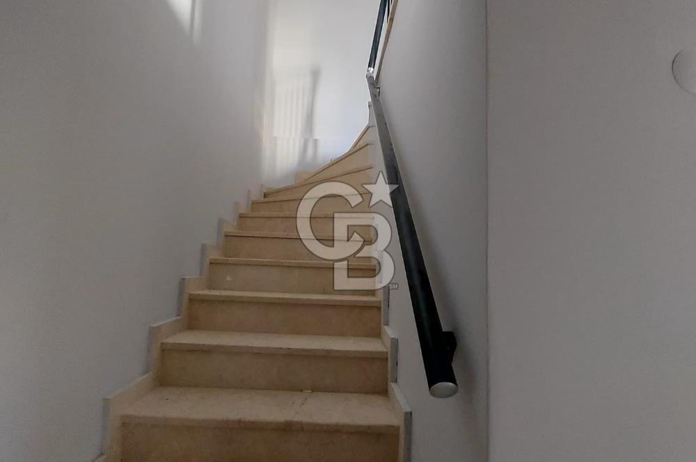 ÇAYIROVA İNÖNÜ MAH.2+1 GENİŞ TERS DUBLEKS(EMKAY PETROL CİVARI)