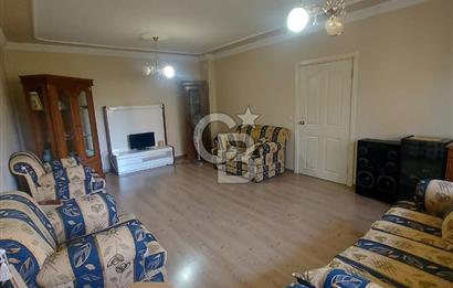 ÇAYIROVADA SİTE İÇERİSİNDE 3+1 GENİŞ VE KULLANIŞLI EŞYALI DAİRE