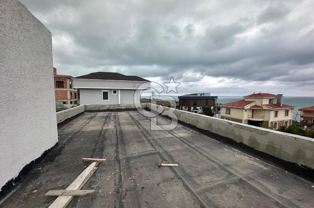 Arnavutköy Karaburunda Deniz manzaralı Villa