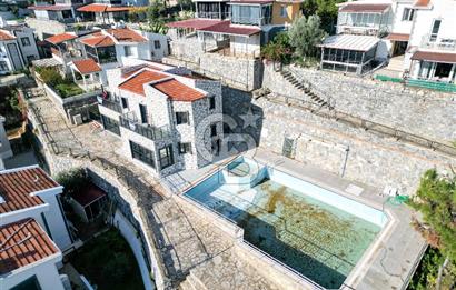 Kuşadasında Emsallerinin Altında Satılık Sıfır 3+1 Villa Fırsatı