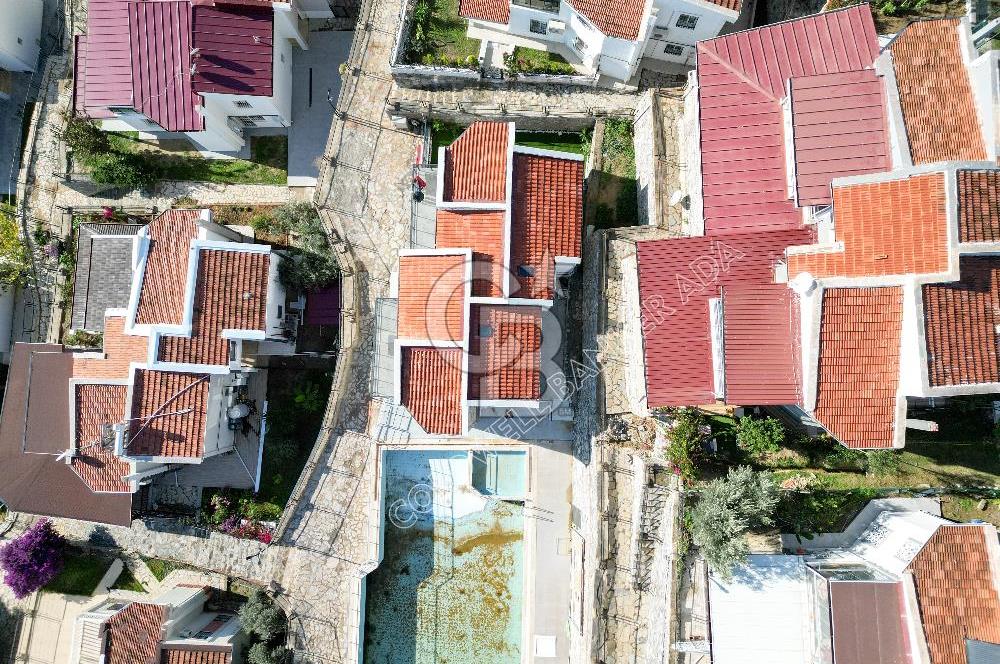 Kuşadasında Emsallerinin Altında Satılık Sıfır 3+1 Villa Fırsatı