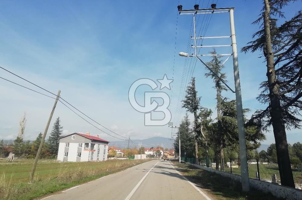 ÇOKKÖY'DE İMARLI SATILIK KÖŞE PARSEL.ASFALT YOL,ELEKTRİK,SU,EV