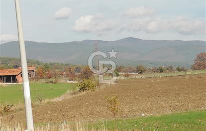 ÇOKKÖY'DE İMARLI SATILIK KÖŞE PARSEL.ASFALT YOL,ELEKTRİK,SU,EV