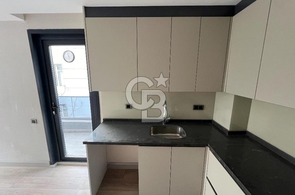 ÇANKAYA ATAKULE'YE YÜRÜME MESAFESİNDE SATILIK LÜKS BOŞ 1+1 DAİRE