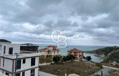 Arnavutköy Karaburunda Deniz manzaralı Satılık Villa 