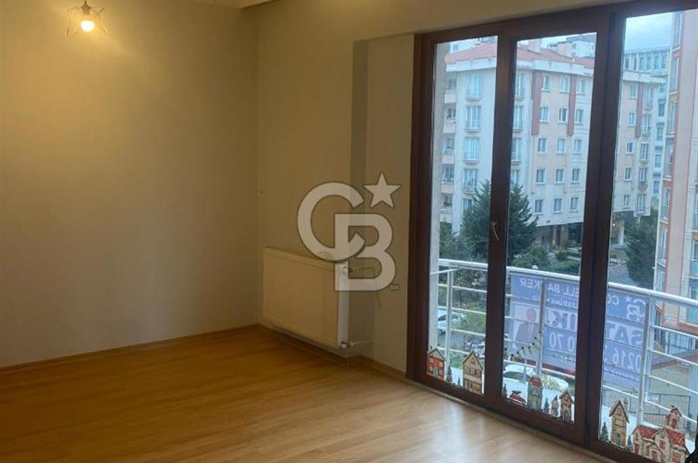 İstanbul Finans Merkezine Komşu, Site İçinde, 2+1 Genç ve Ferah