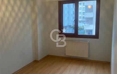 İstanbul Finans Merkezine Komşu, Site İçinde, 2+1 Genç ve Ferah