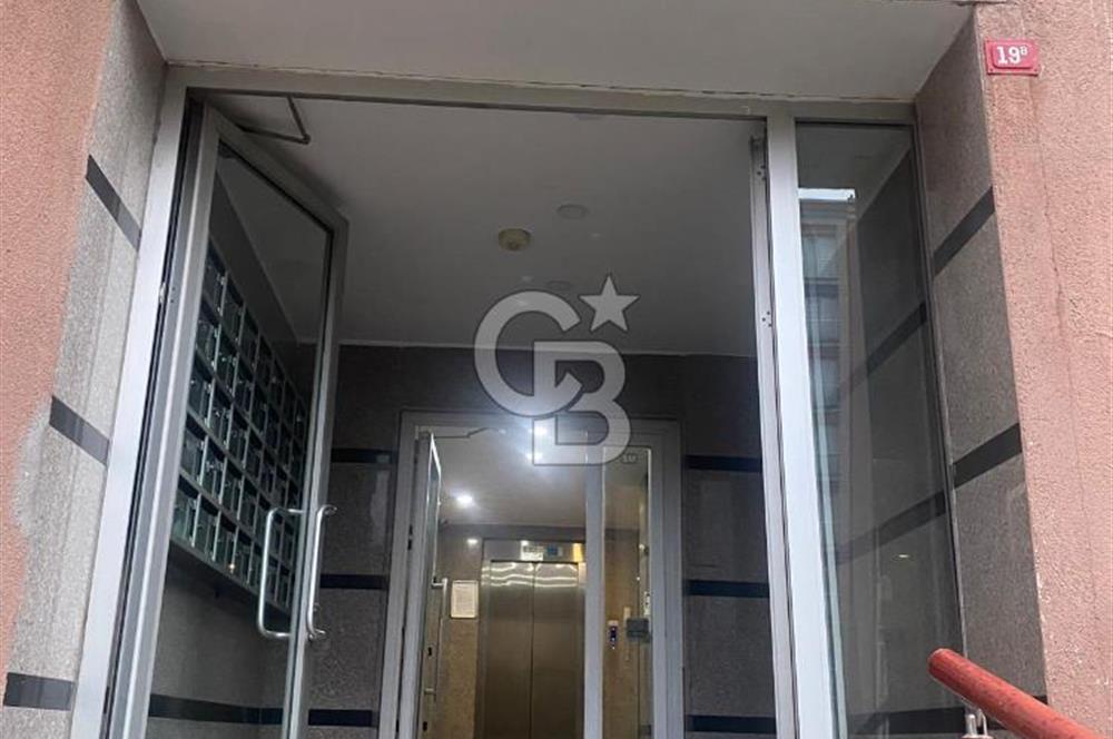 İstanbul Finans Merkezine Komşu, Site İçinde, 2+1 Genç ve Ferah