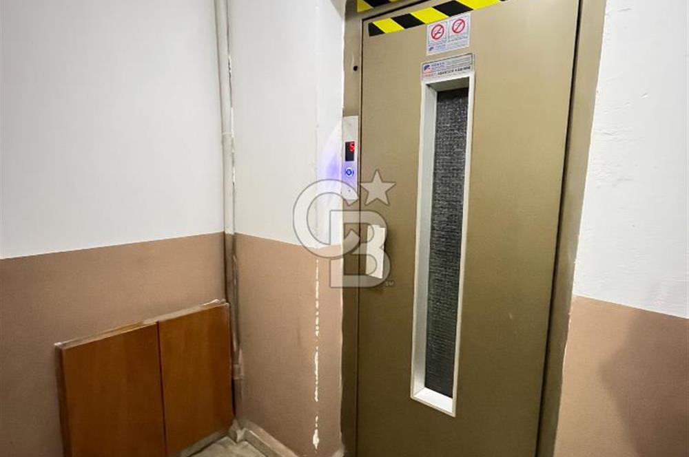 Yatırımlık! Karlıktepe'de Asansörlü Balkonlu Arakat Ferah Daire