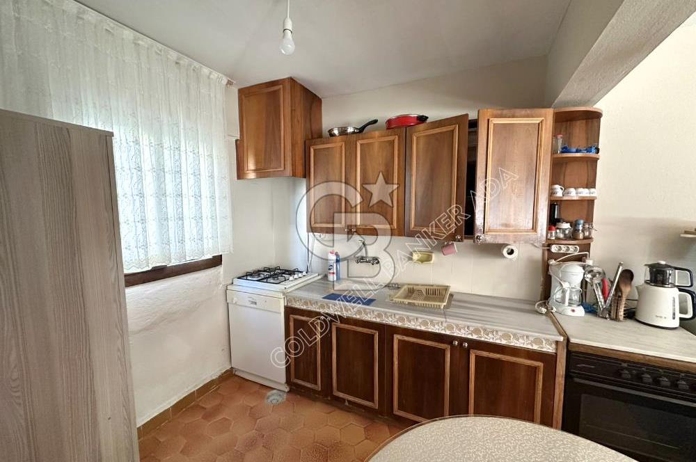 KUŞADASI GÜZELÇAMLI DENİZE 100 METRE SATILIK VİLLA