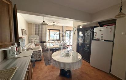 KUŞADASI GÜZELÇAMLI DENİZE 100 METRE SATILIK VİLLA