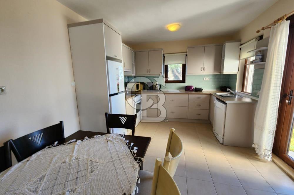 GÜMÜŞLÜK KOYUNBABA LEBİ DERYA MANZARALI BAHÇELİ MÜSTAKİL VİLLA