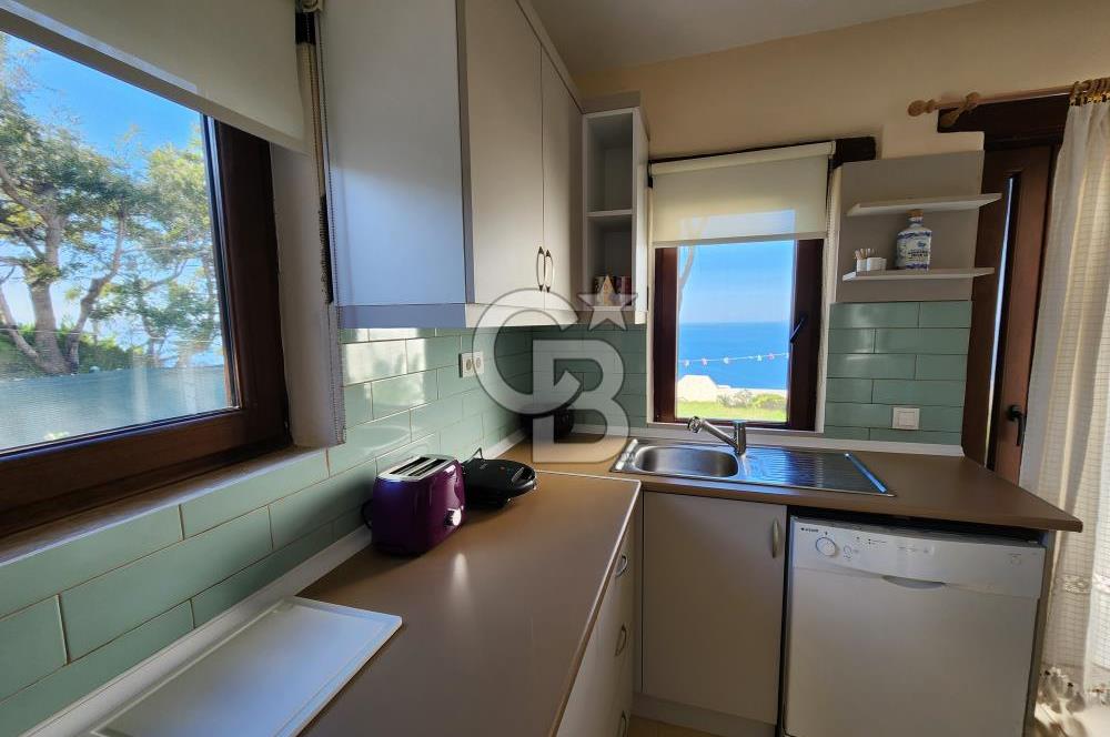 GÜMÜŞLÜK KOYUNBABA LEBİ DERYA MANZARALI BAHÇELİ MÜSTAKİL VİLLA