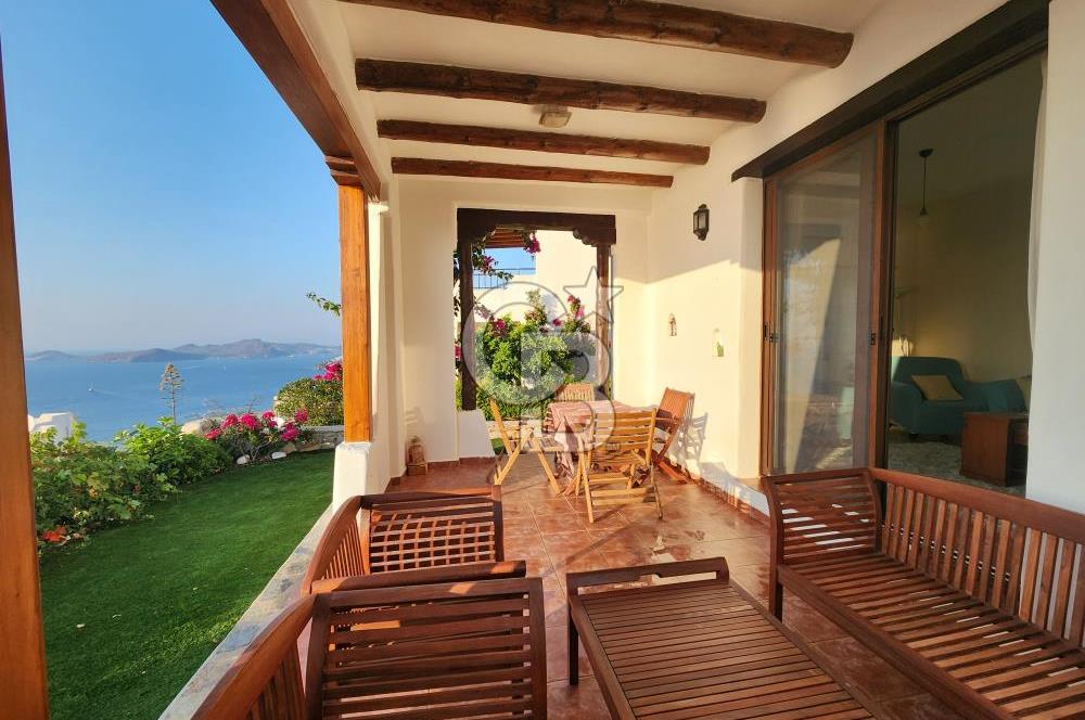 GÜMÜŞLÜK KOYUNBABA LEBİ DERYA MANZARALI BAHÇELİ MÜSTAKİL VİLLA