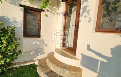 GÜMÜŞLÜK KOYUNBABA LEBİ DERYA MANZARALI BAHÇELİ MÜSTAKİL VİLLA