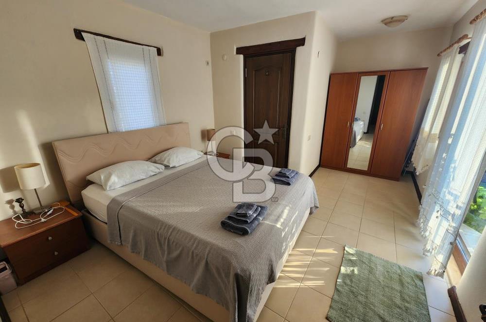 GÜMÜŞLÜK KOYUNBABA LEBİ DERYA MANZARALI BAHÇELİ MÜSTAKİL VİLLA