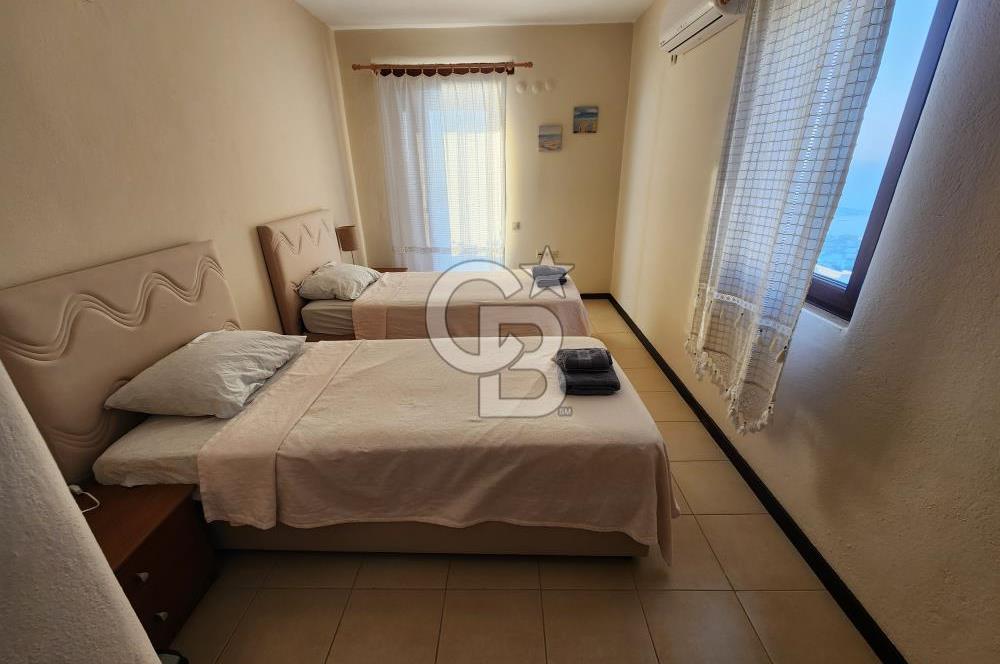 GÜMÜŞLÜK KOYUNBABA LEBİ DERYA MANZARALI BAHÇELİ MÜSTAKİL VİLLA