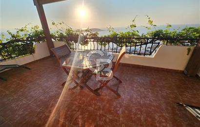 GÜMÜŞLÜK KOYUNBABA LEBİ DERYA MANZARALI BAHÇELİ MÜSTAKİL VİLLA