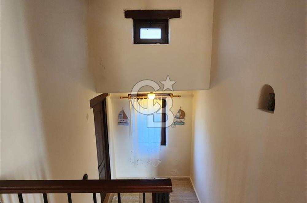 GÜMÜŞLÜK KOYUNBABA LEBİ DERYA MANZARALI BAHÇELİ MÜSTAKİL VİLLA