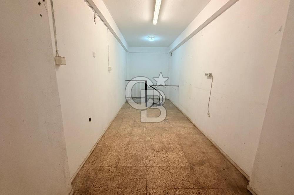 Yeşillik Caddesinin Arkasında 25 m2 Kiralık Dükkan