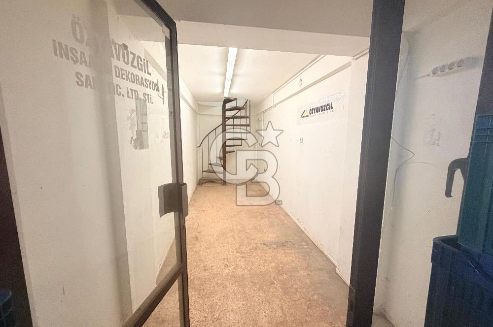 Yeşillik Caddesinin Arkasında 25 m2 Kiralık Dükkan