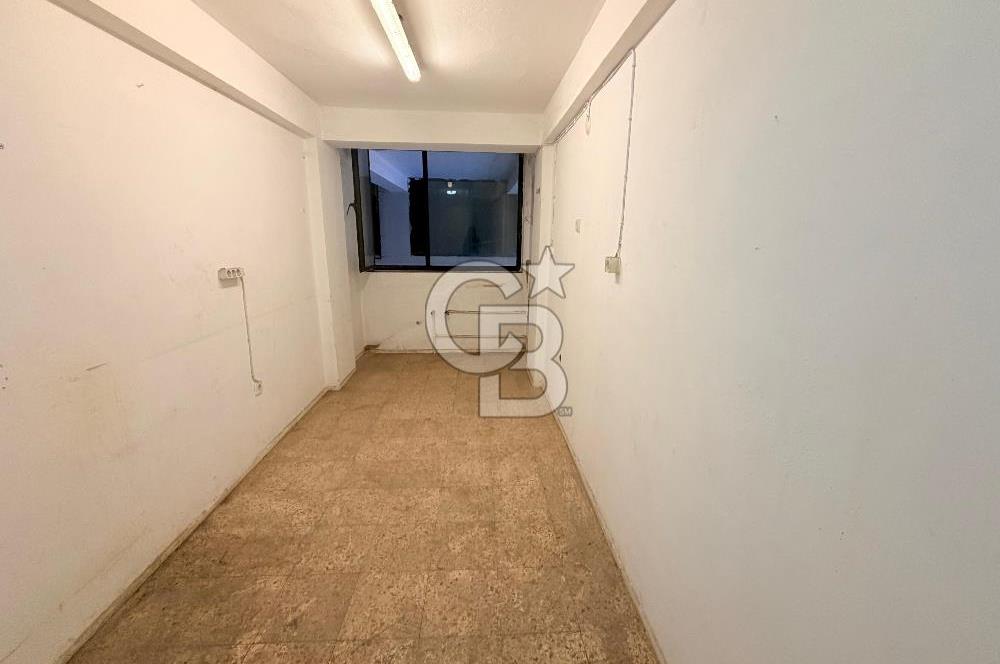 Yeşillik Caddesinin Arkasında 25 m2 Kiralık Dükkan
