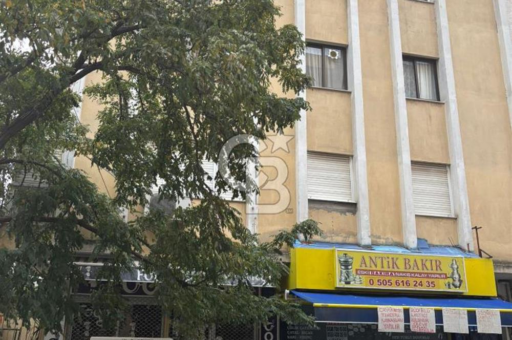 Donanmacı mahallesinde ferah kiralık 2+1