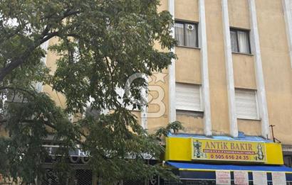 Donanmacı mahallesinde ferah kiralık 2+1