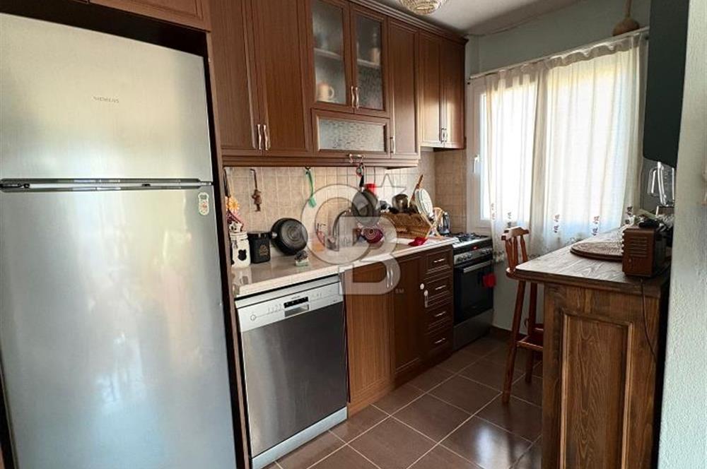 Donanmacı mahallesinde ferah kiralık 2+1