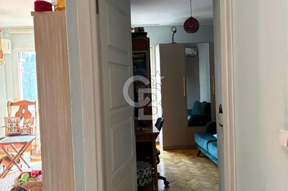 Donanmacı mahallesinde ferah kiralık 2+1