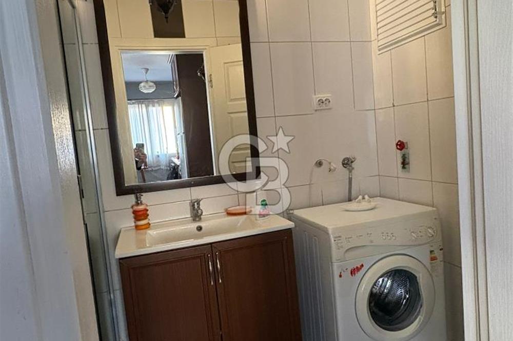 Donanmacı mahallesinde ferah kiralık 2+1