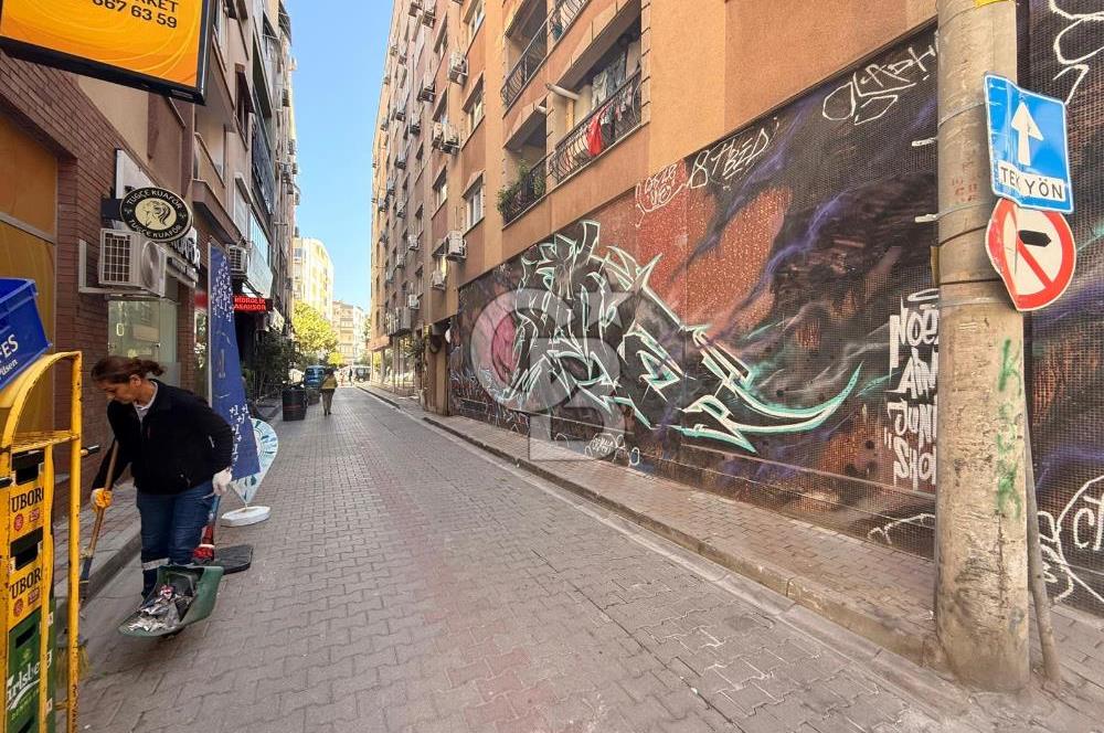 Karşıyaka Girne caddesi yakını 2+1 Satılık Daire