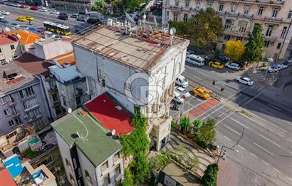 Beyoğlu’nun En Prestijli Noktasında Kiralık Bina