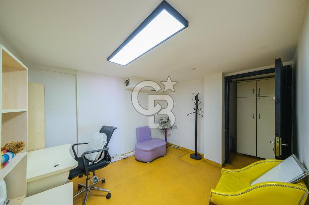 Beyoğlu’nun En Prestijli Noktasında Kiralık Bina