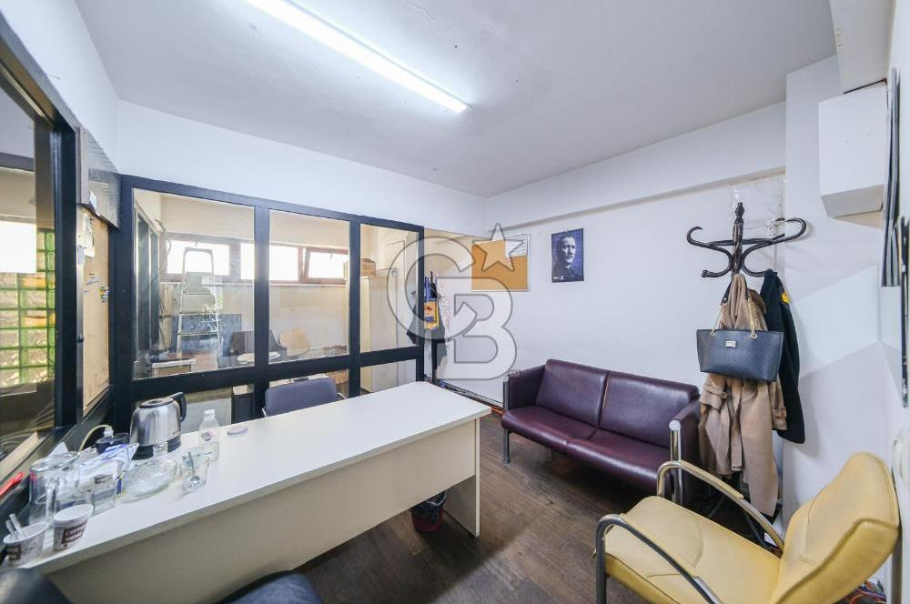 Beyoğlu’nun En Prestijli Noktasında Kiralık Bina