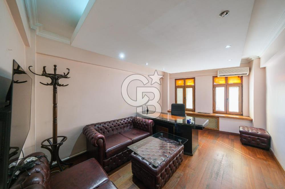 Beyoğlu’nun En Prestijli Noktasında Kiralık Bina