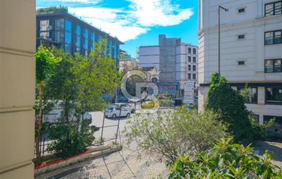Beyoğlu’nun En Prestijli Noktasında Kiralık Bina