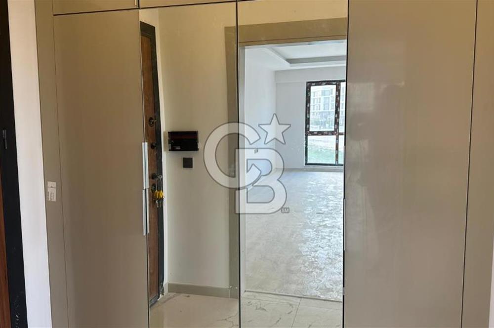 NİLÜFER KAYAPADA CADDE ÜZERİ,HAVUZLU SATILIK 3+1 DAİRE