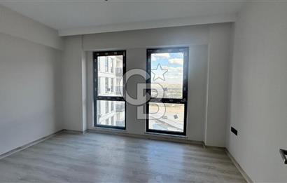 NİLÜFER KAYAPADA CADDE ÜZERİ,HAVUZLU SATILIK 3+1 DAİRE