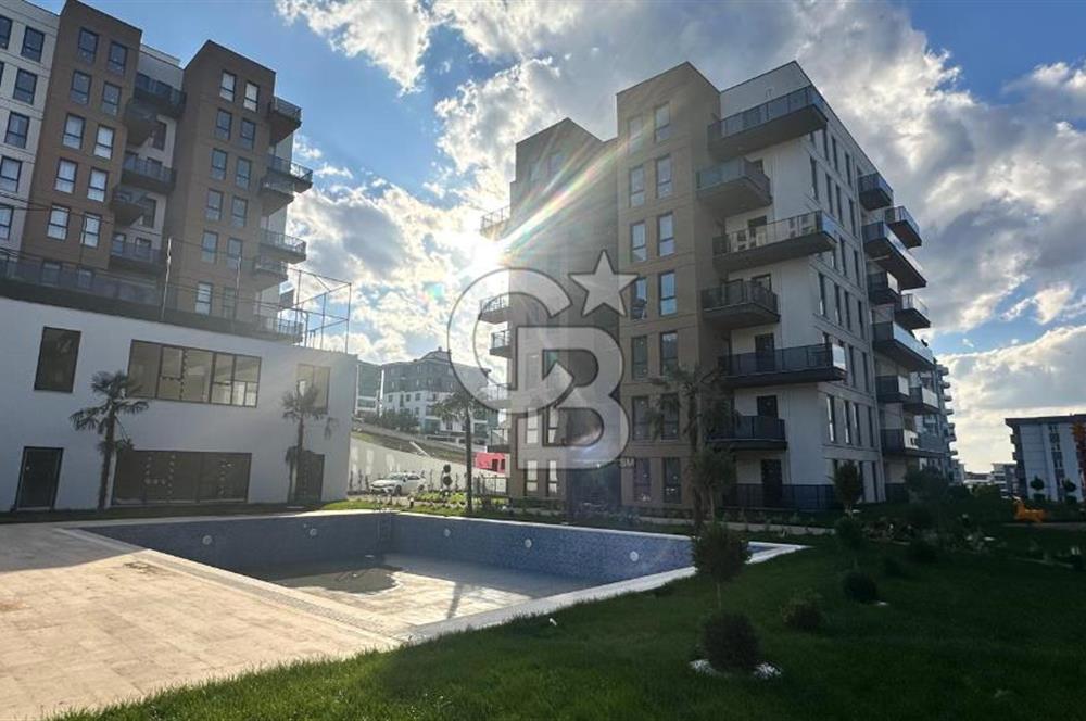 NİLÜFER KAYAPADA CADDE ÜZERİ,HAVUZLU SATILIK 3+1 DAİRE