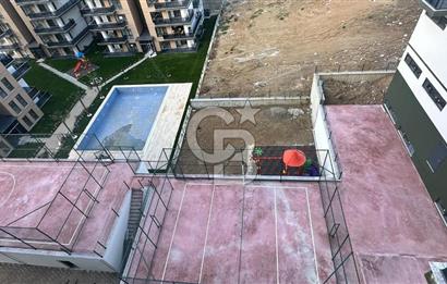 NİLÜFER KAYAPADA CADDE ÜZERİ,HAVUZLU SATILIK 3+1 DAİRE