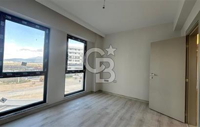 NİLÜFER KAYAPADA CADDE ÜZERİ,HAVUZLU SATILIK 3+1 DAİRE