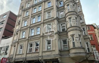 ŞİŞHANE OKÇUMUSA CADDESİ GÜNEŞ HAN'DA SATILIK TAM KAT