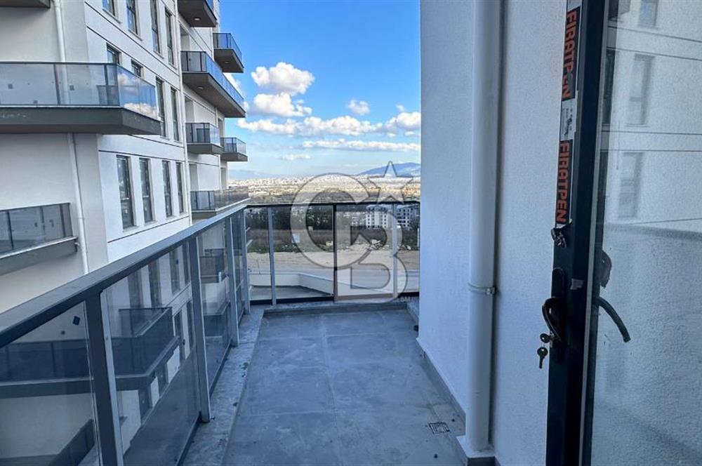 NİLÜFER KAYAPADA CADDE ÜZERİ,HAVUZLU SATILIK 3+1 DAİRE