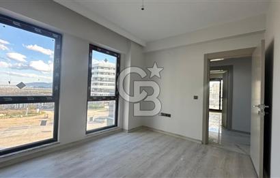NİLÜFER KAYAPADA CADDE ÜZERİ,HAVUZLU SATILIK 3+1 DAİRE