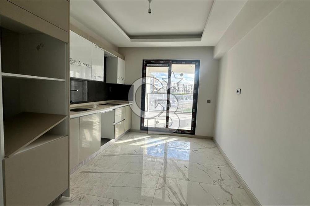NİLÜFER KAYAPADA CADDE ÜZERİ,HAVUZLU SATILIK 3+1 DAİRE