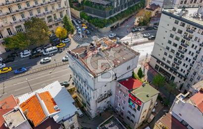 Beyoğlu’nun En Prestijli Noktasında Kiralık Bina