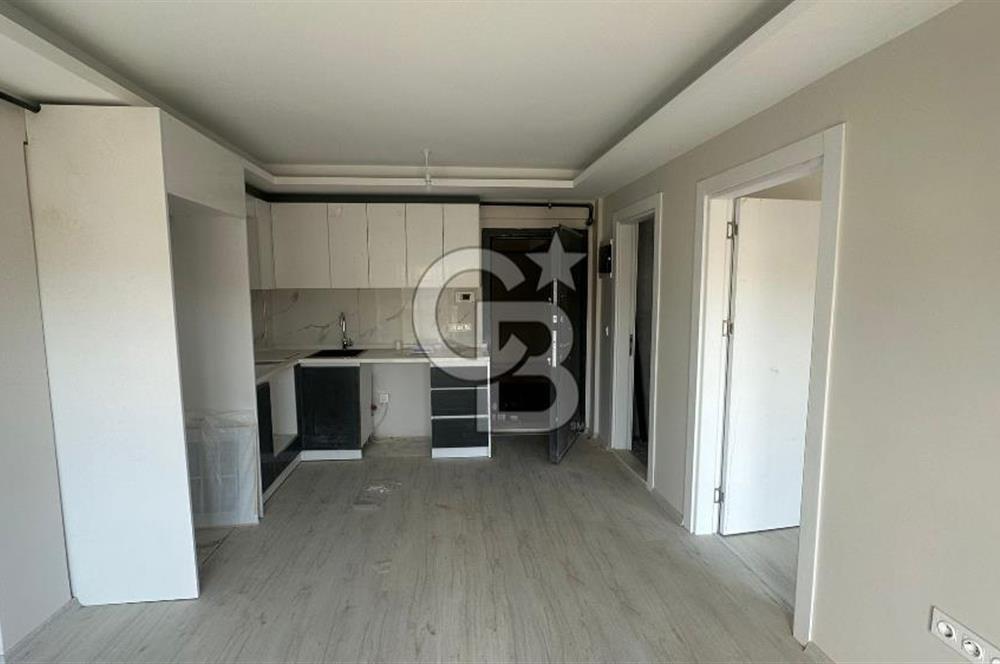 İZMİR SEFERİHİSAR CAMİKEBİR MAHALLESİ – ANA CADDE ÜZERİNDE YENİ ( 1+1 )DAİRE